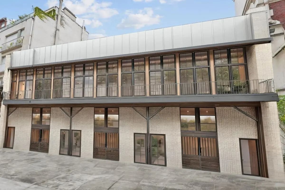 Industriel/Logistique dans Paris à vendre Photo de l’immeuble– Image 1 sur 7