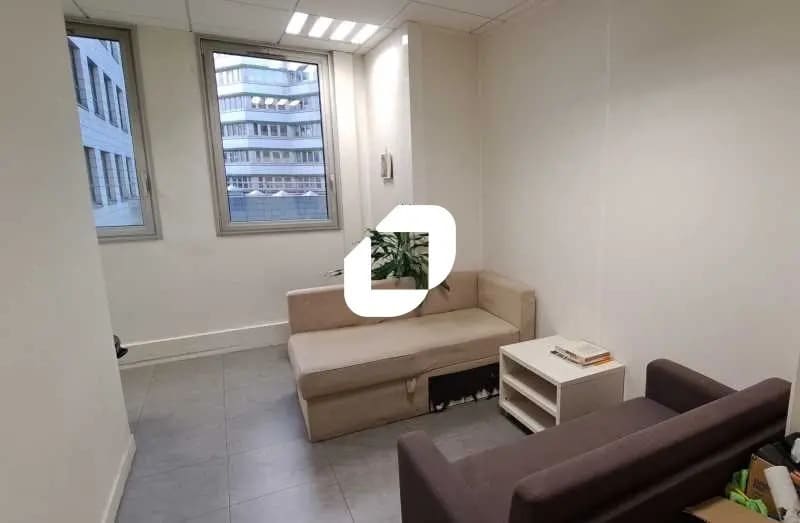259-261 Rue De Paris, Montreuil à louer - Photo de l’immeuble – Image 2 sur 9