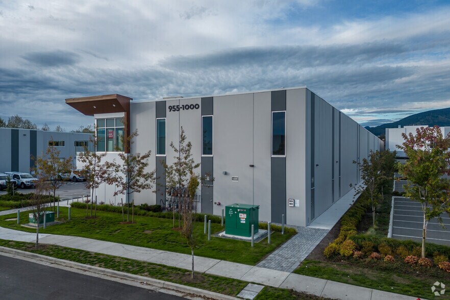 955 Seaborne Av, Port Coquitlam, BC à vendre - Photo de l’immeuble – Image 3 sur 7