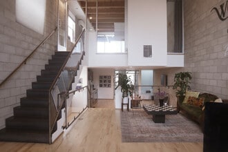 6615-6621 Melrose Ave, Los Angeles, CA à louer Photo intérieure– Image 1 sur 15
