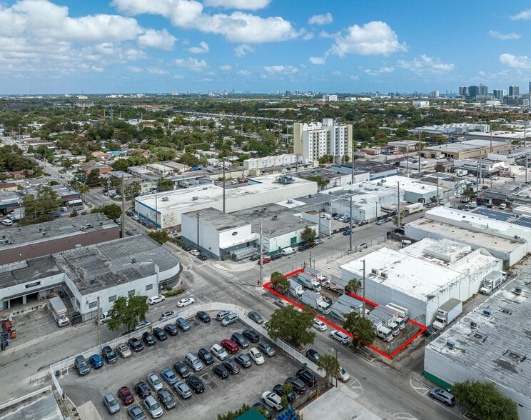 1390 NW 22nd St, Miami, FL à louer - Aérien – Image 3 sur 4