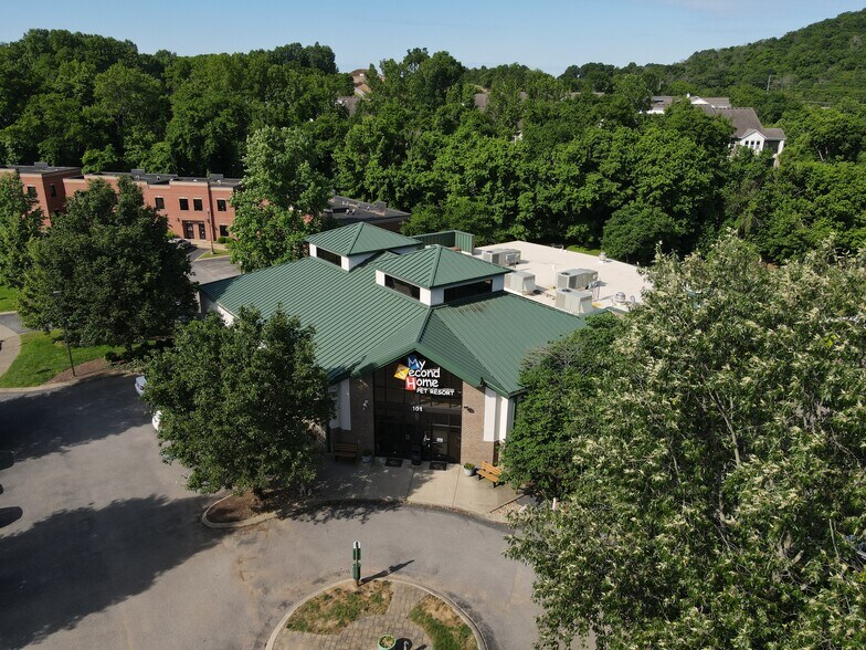 101 Mission Ct, Franklin, TN à vendre - Photo de l’immeuble – Image 2 sur 6