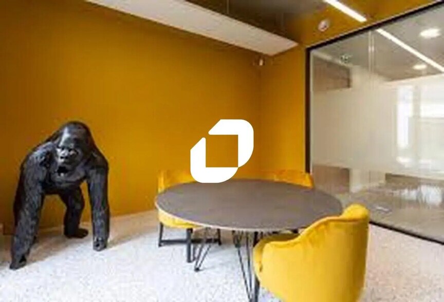 Boulevard De Tournai, Lezennes à louer - Photo de l’immeuble – Image 2 sur 5