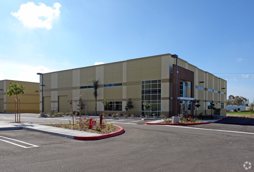 1332 Rocky Point Dr, Oceanside, CA à vendre - Photo de l’immeuble – Image 1 sur 1