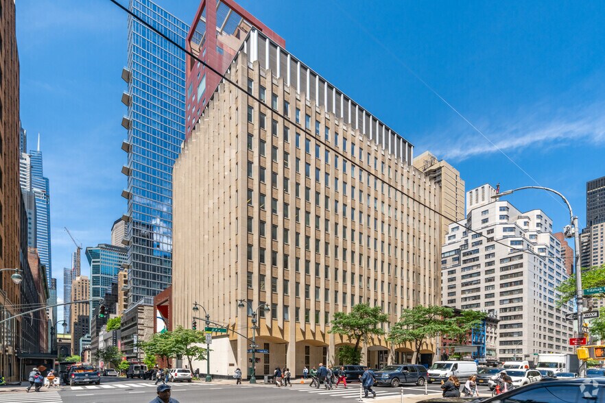 815 Second Ave, New York, NY à vendre - Photo principale – Image 1 sur 10