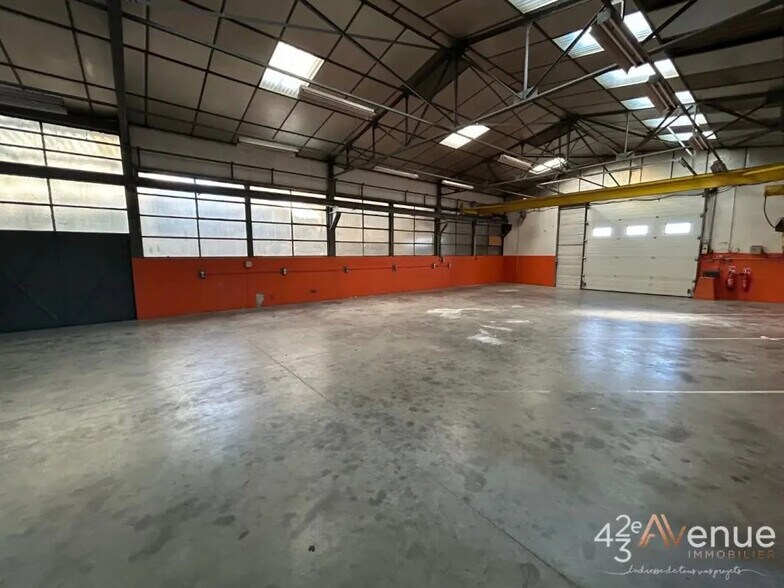 Local d’activités dans Saint-Étienne à louer - Photo intérieure – Image 3 sur 8