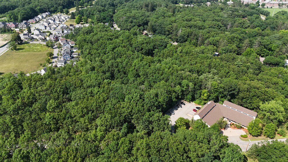 25 Pine Road, Devens, MA à vendre - Aérien – Image 3 sur 4