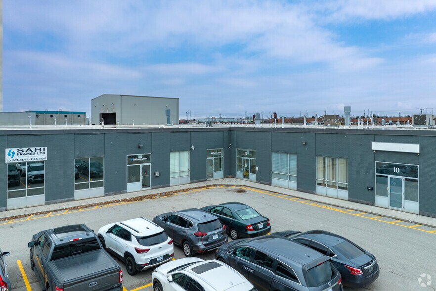 40 Millwick Dr, Toronto, ON à louer - Photo de l’immeuble – Image 3 sur 5