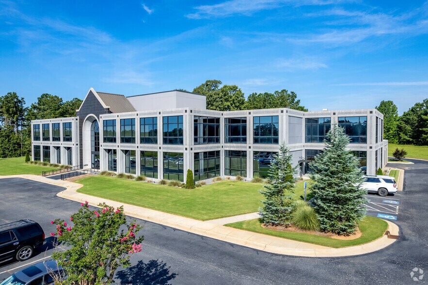 5400 Riverside Dr, Macon-Bibb, GA à louer - Photo de l’immeuble – Image 1 sur 6