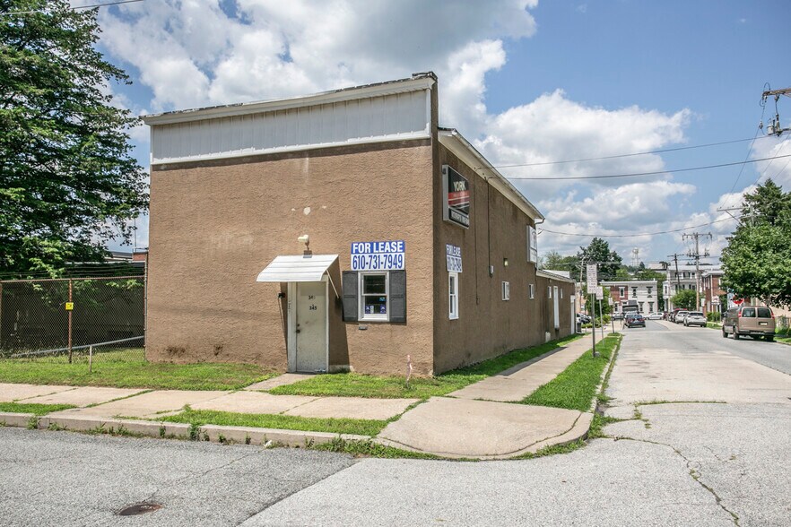 345 Morgan St, Phoenixville, PA à louer - Photo de l’immeuble – Image 2 sur 17