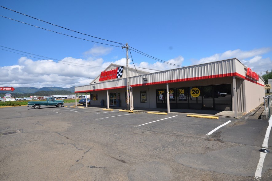 1865 Main Ave N, Tillamook, OR à vendre - Photo de l’immeuble – Image 2 sur 18