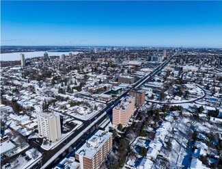 Plus de détails pour 2330 Carling Ave, Ottawa, ON - Santé à vendre