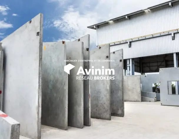 Plus de détails pour Local d'activités à louer