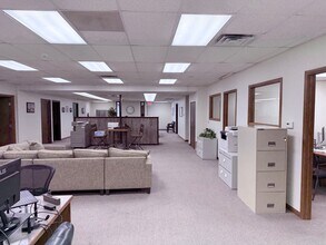 615 S Barstow St, Eau Claire, WI à louer Photo intérieure– Image 1 sur 4