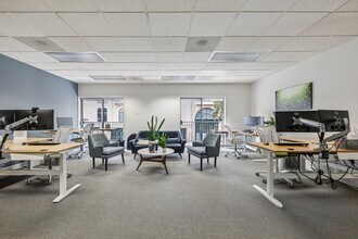 540 Cowper St, Palo Alto, CA à louer Photo intérieure– Image 2 sur 12