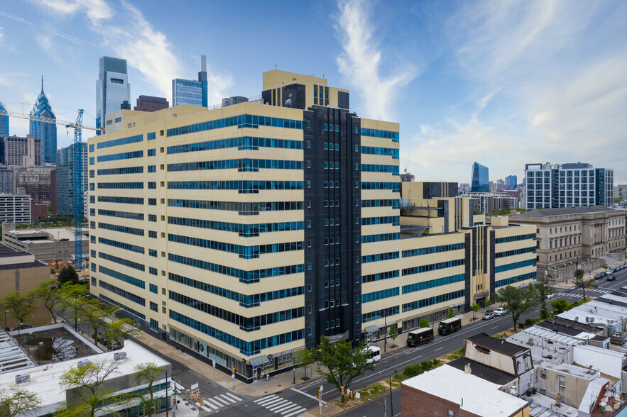 1500 Spring Garden St, Philadelphia, PA à louer - Photo de l’immeuble – Image 1 sur 6