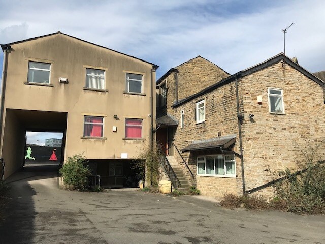 21 Old Leeds Rd, Huddersfield à vendre - Photo de l’immeuble – Image 2 sur 3
