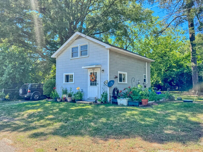 1500 Lafayette Rd, Gloucester Point, VA à vendre - Photo de l’immeuble – Image 2 sur 4