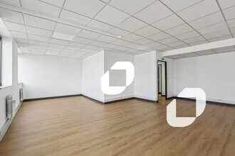 51-55 Rue Hoche, Ivry-sur-Seine à louer Photo intérieure– Image 2 sur 2