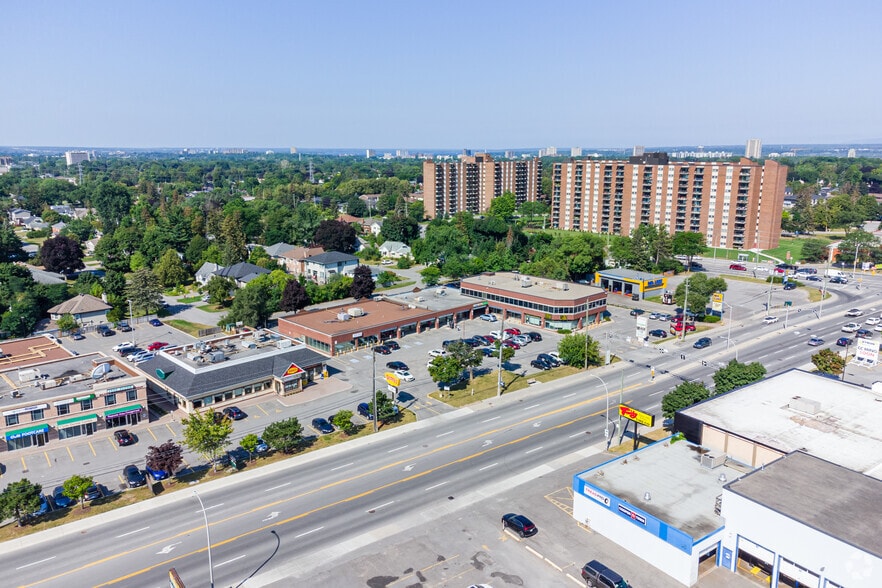 1370 Clyde Ave, Ottawa, ON à louer - Aérien – Image 3 sur 9