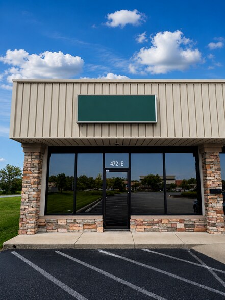 472 Western Blvd, Jacksonville, NC à louer - Photo de l’immeuble – Image 1 sur 3