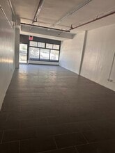 63112 Woodhaven Blvd, Rego Park, NY à louer Photo intérieure– Image 2 sur 3