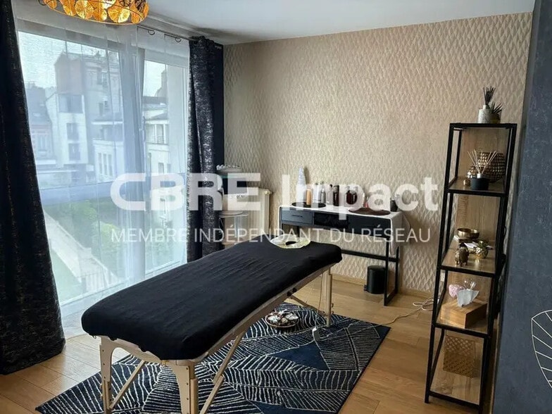 Bureau dans Reims à louer - Photo de l’immeuble – Image 1 sur 4