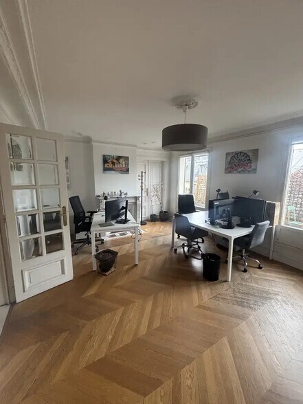 Bureau dans Paris à louer - Photo de l’immeuble – Image 1 sur 15