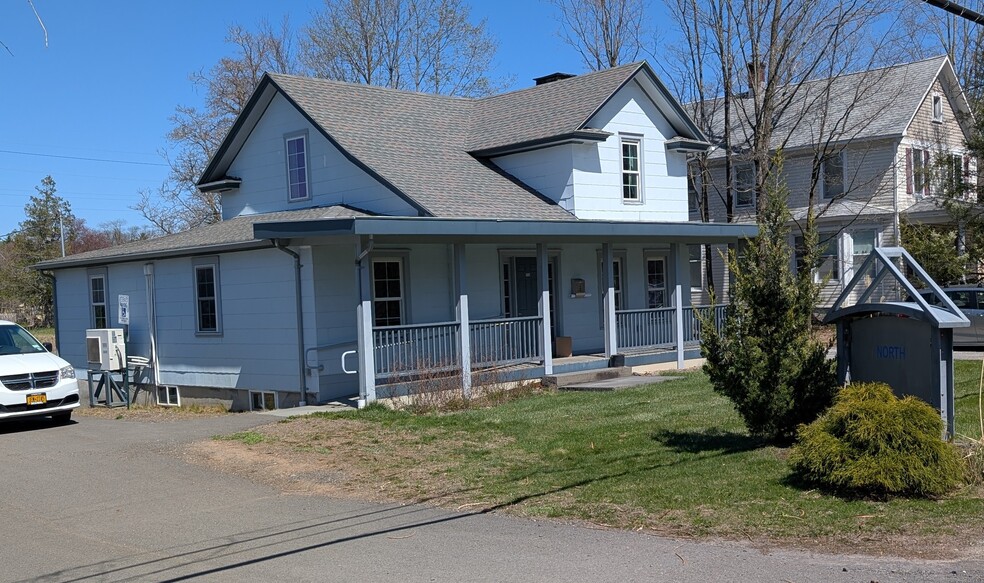 1404 NY-28, West Hurley, NY à louer - Photo de l’immeuble – Image 3 sur 11