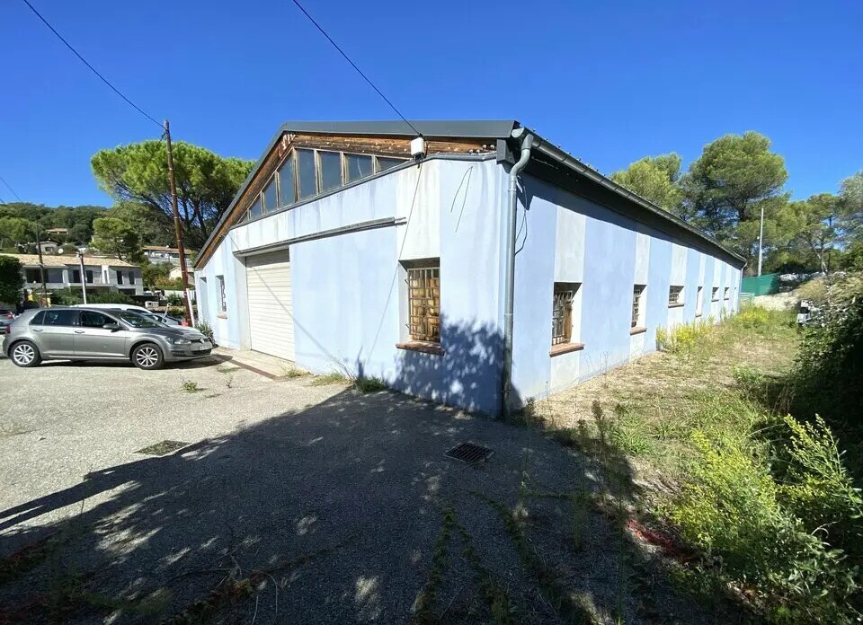 Industriel/Logistique dans Vallauris à louer Photo de l’immeuble– Image 1 sur 12