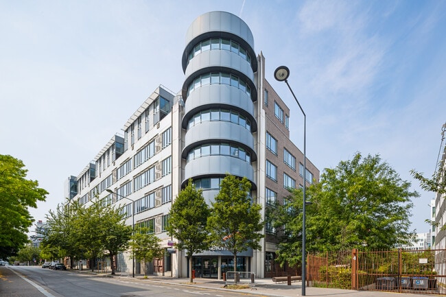 Plus de détails pour 30 Avenue Des Fruitiers, Saint-Denis - Bureau à louer