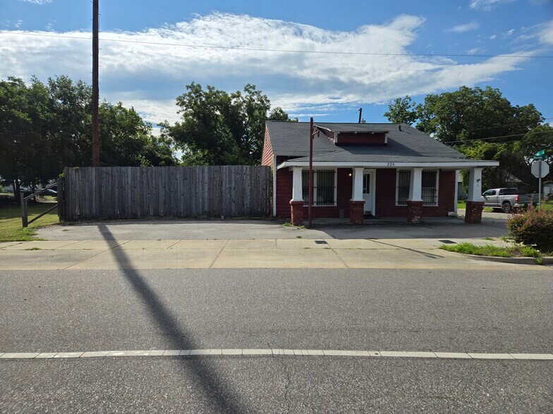 325 Winslow St, Fayetteville, NC à louer - Photo de l’immeuble – Image 2 sur 7
