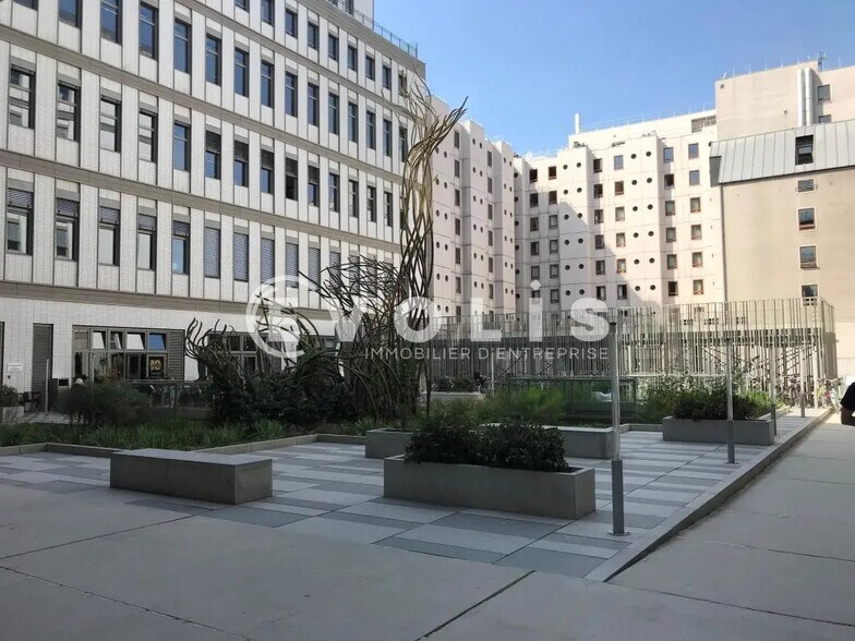 Bureau dans Paris à louer - Photo de l’immeuble – Image 2 sur 19