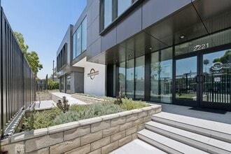 2221 Lincoln Blvd, Santa Monica, CA à louer Photo intérieure– Image 1 sur 5