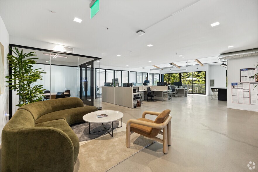 330 S Cedros Ave, Solana Beach, CA à louer - Photo intérieure – Image 2 sur 21