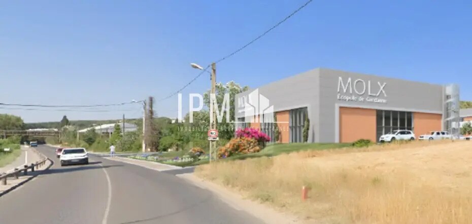 383 Avenue Ambroise Croizat, Gardanne à louer - Photo de l’immeuble – Image 1 sur 5