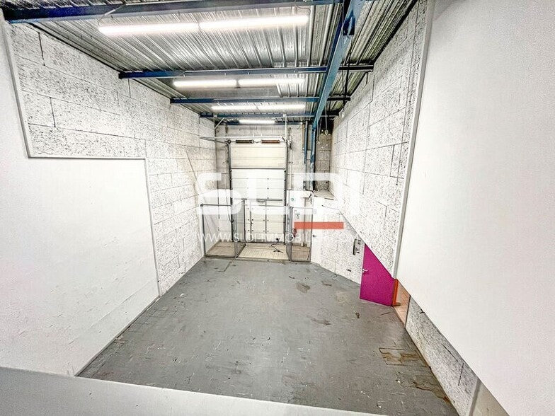 13-19 Rue Jean Bourgey, Villeurbanne à louer - Photo intérieure – Image 2 sur 6