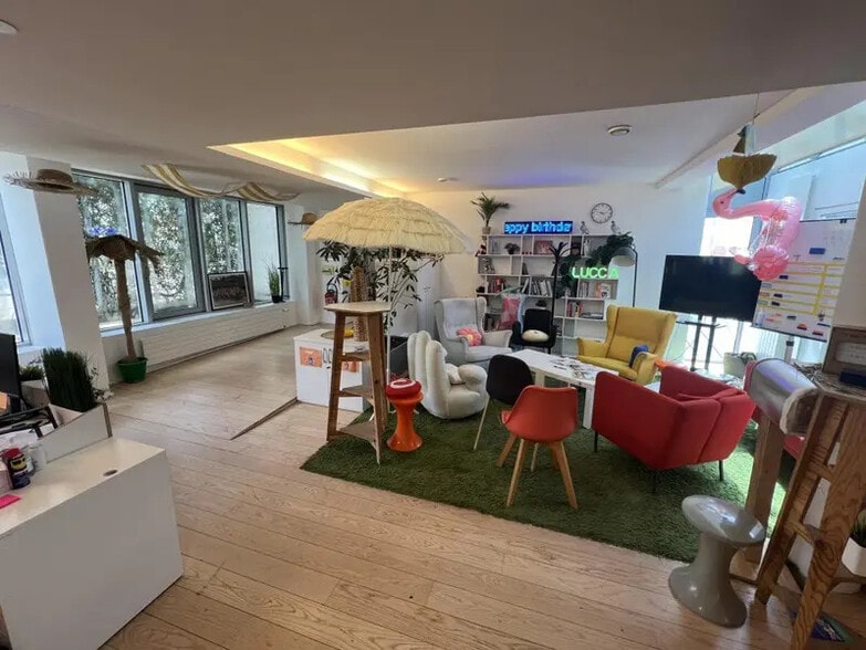 Bureau dans Nantes à louer - Photo de l’immeuble – Image 3 sur 10