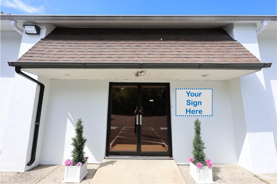 50 Princeton Hightstown Rd, Princeton Junction, NJ à louer - Photo de l’immeuble – Image 2 sur 9