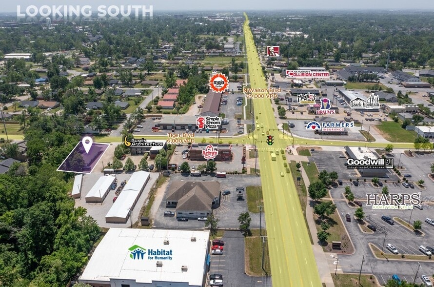 808 Tiger Blvd, Bentonville, AR à louer - Aérien – Image 2 sur 3