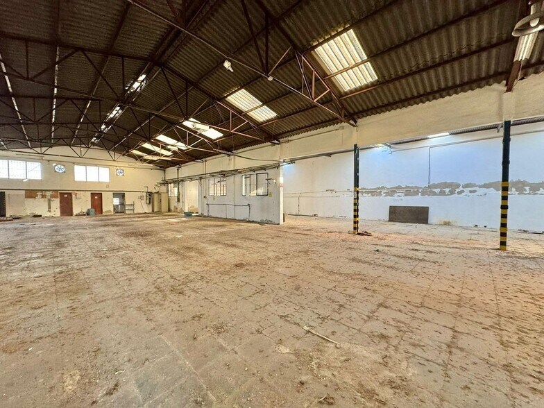 Industriel/Logistique dans Aspe à vendre - Photo intérieure – Image 3 sur 14