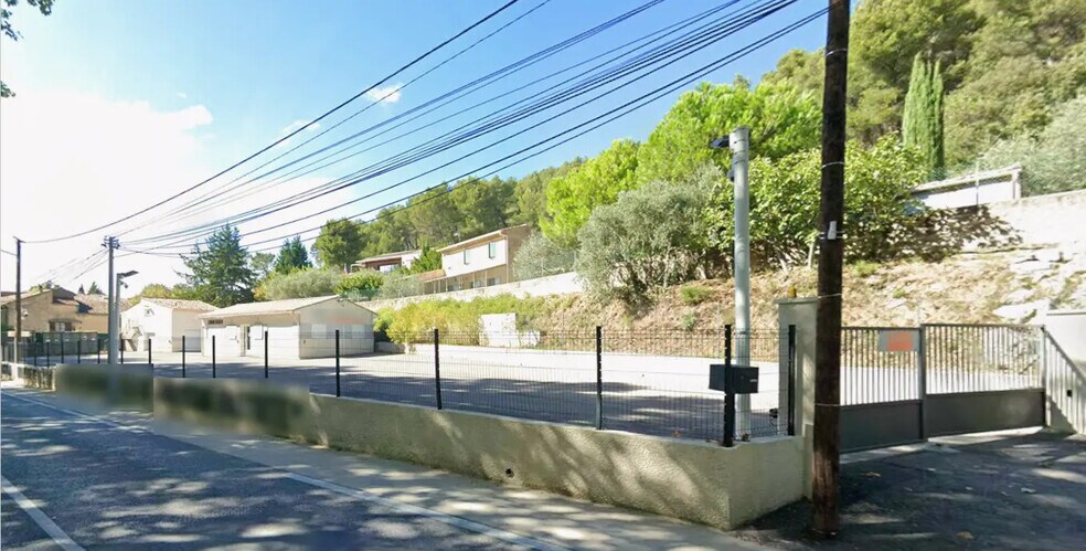 Terrain dans Saint-Zacharie à vendre - Photo de l’immeuble – Image 3 sur 10