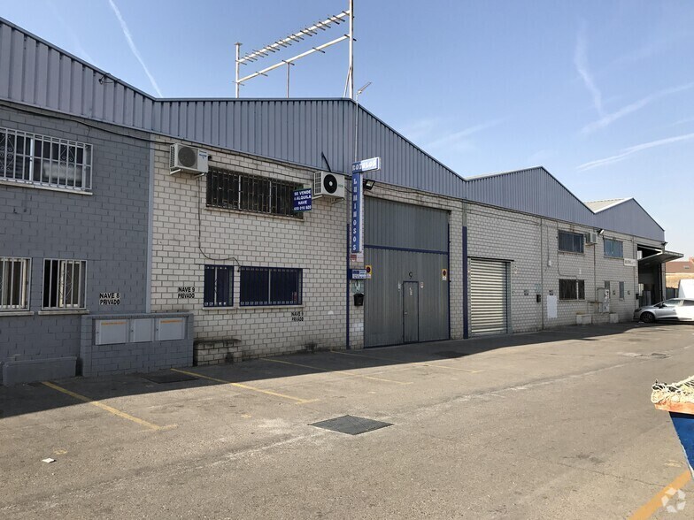 Industriel/Logistique dans Valdemoro, Madrid à vendre - Photo de l’immeuble – Image 1 sur 1