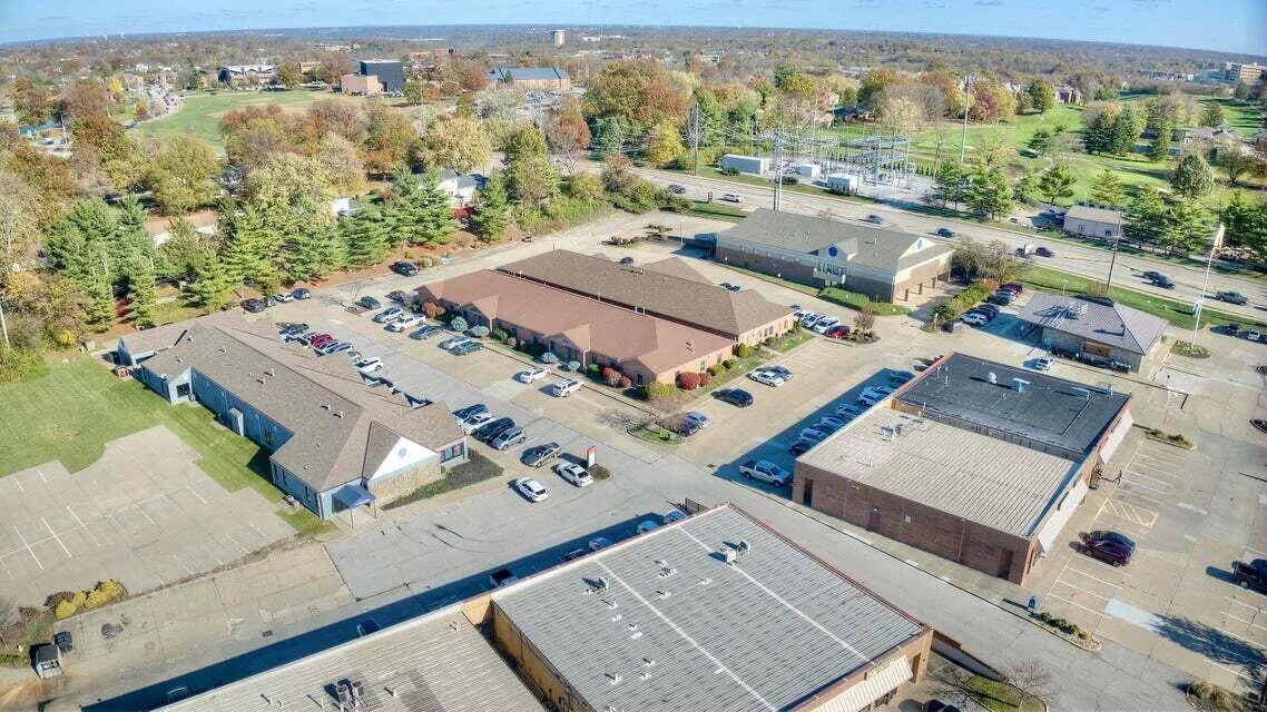170-176 Barnwood Dr, Edgewood, KY à vendre Photo de l’immeuble– Image 1 sur 3