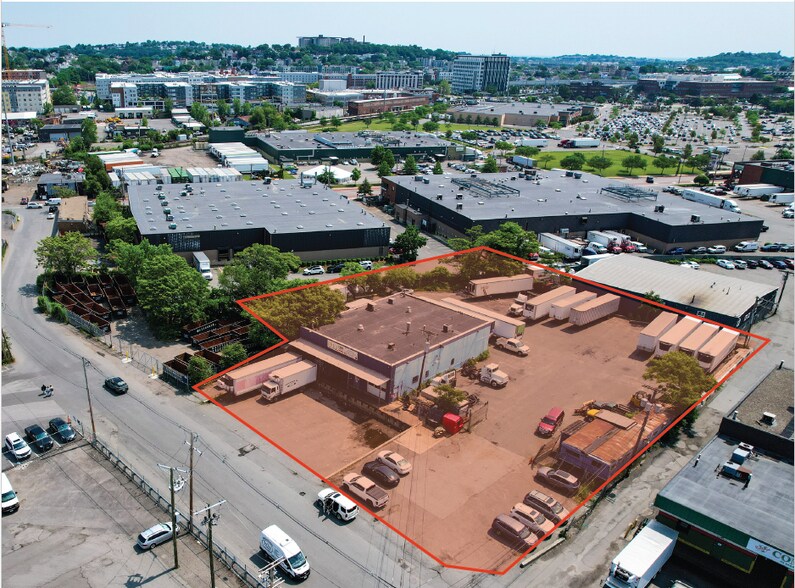 85 Market St, Chelsea, MA à vendre - Photo de l’immeuble – Image 1 sur 9