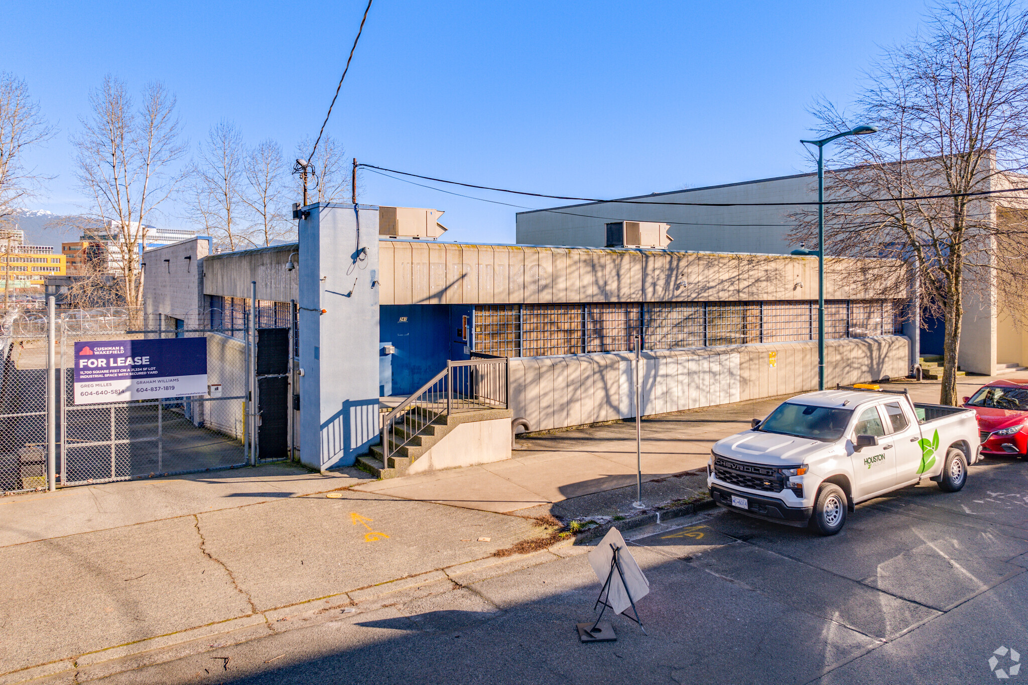247 E 1st Ave, Vancouver, BC à louer Photo principale– Image 1 sur 4