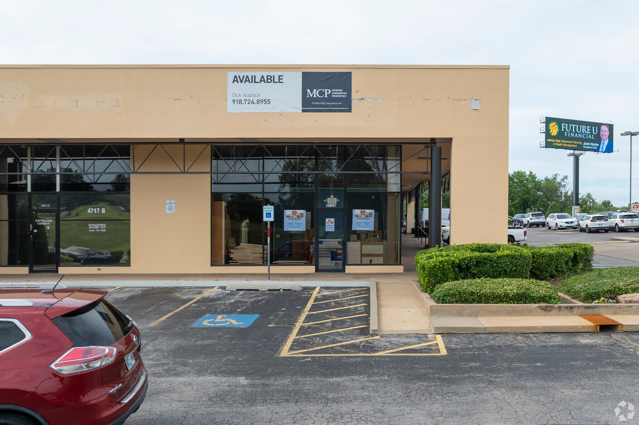 4002-4016 S Yale St, Tulsa, OK à louer Photo principale– Image 1 sur 5