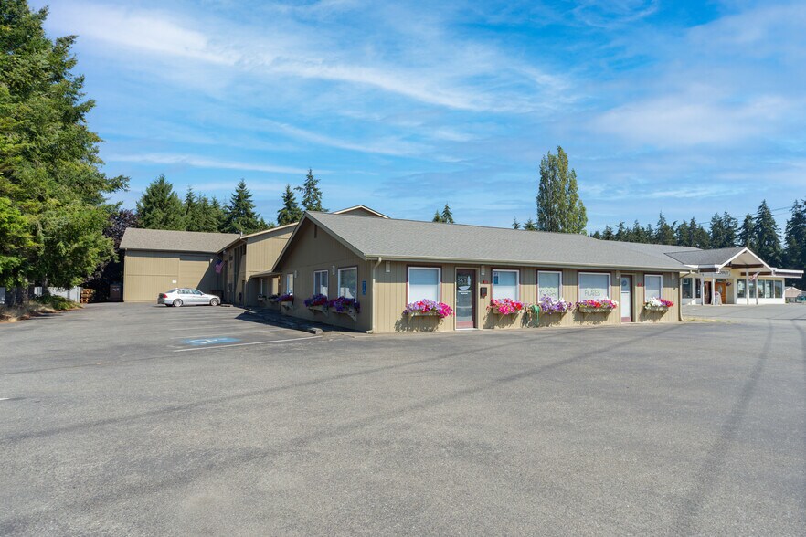 31 Colwell St, Port Hadlock, WA à louer - Photo de l’immeuble – Image 1 sur 29
