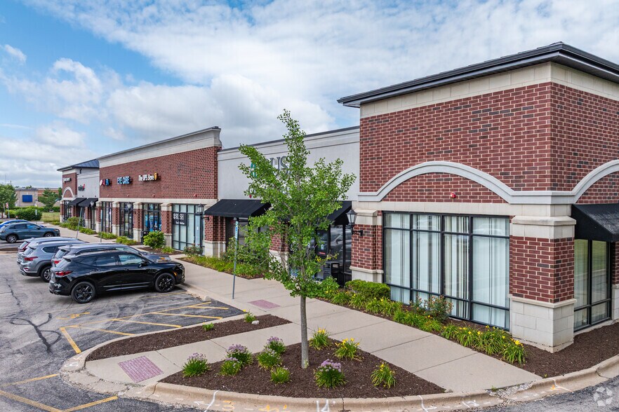472 N State Route 47, Sugar Grove, IL à louer - Photo de l’immeuble – Image 3 sur 5