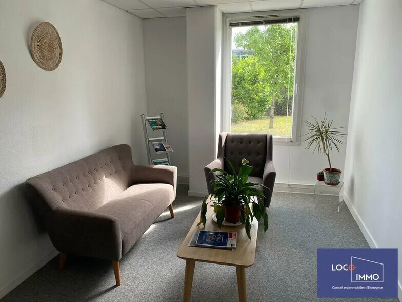 Bureau dans Pessac à louer - Photo de l’immeuble – Image 2 sur 15